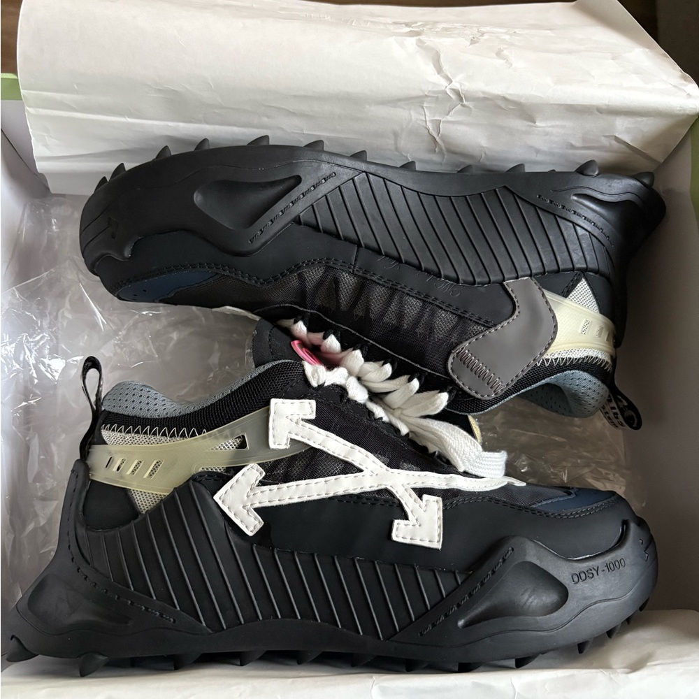 Off-White ODSY-1000 Black-White